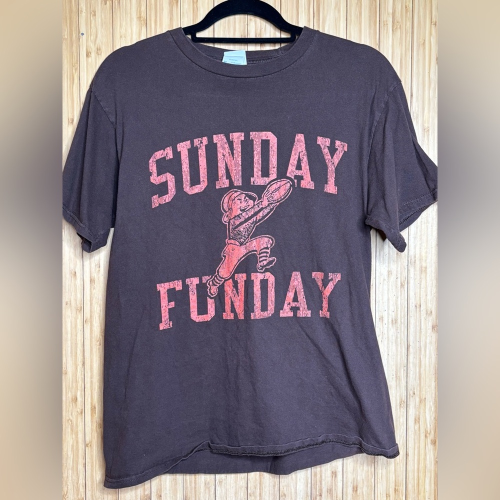 *NFL* Browns T-Shirt with Orange 'Sunday Funday' Print